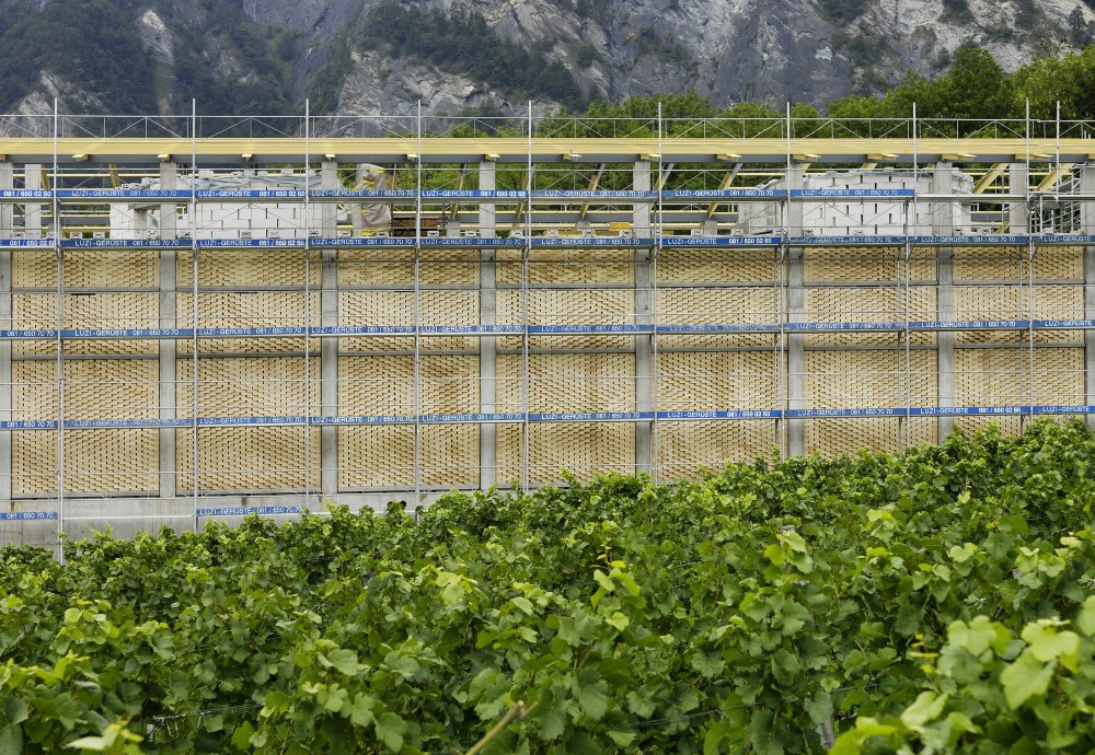 Winery Gantenbein / Gramazio & Kohler + Bearth & Deplazes Architekten