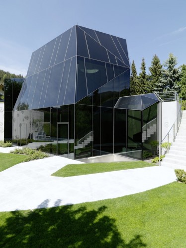 Seminar and Conference Cristal / MHM Architects