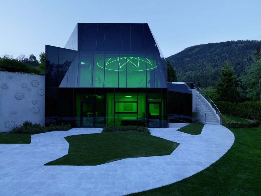 Seminar and Conference Cristal / MHM Architects