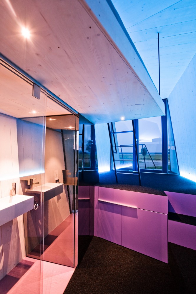Hypercubus / Studio WG3