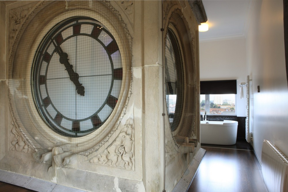 Hotel Gent / Tazu Rous