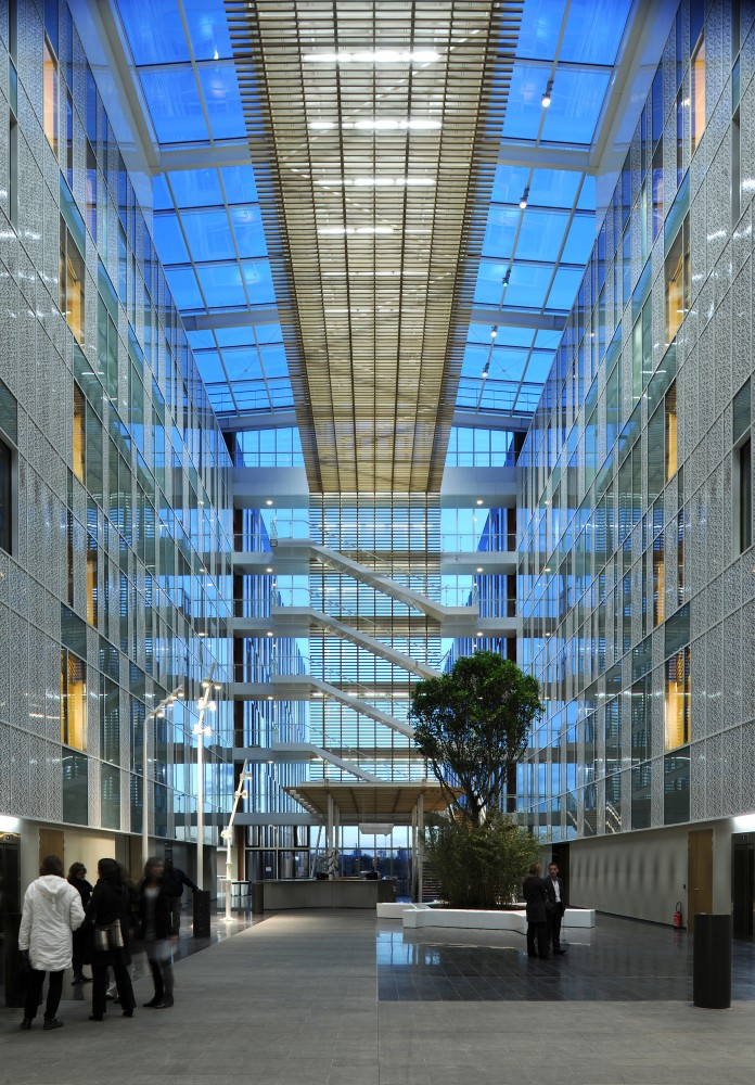 Groupe Chèque Déjeuner Headquarters / ART & BUILD ARCHITECT