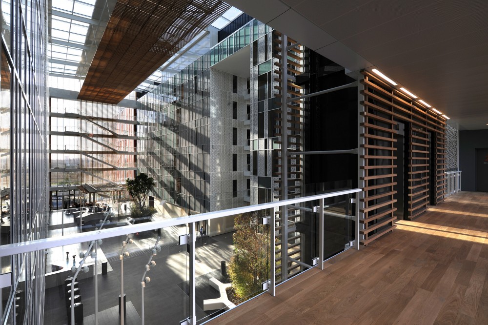 Groupe Chèque Déjeuner Headquarters / ART & BUILD ARCHITECT