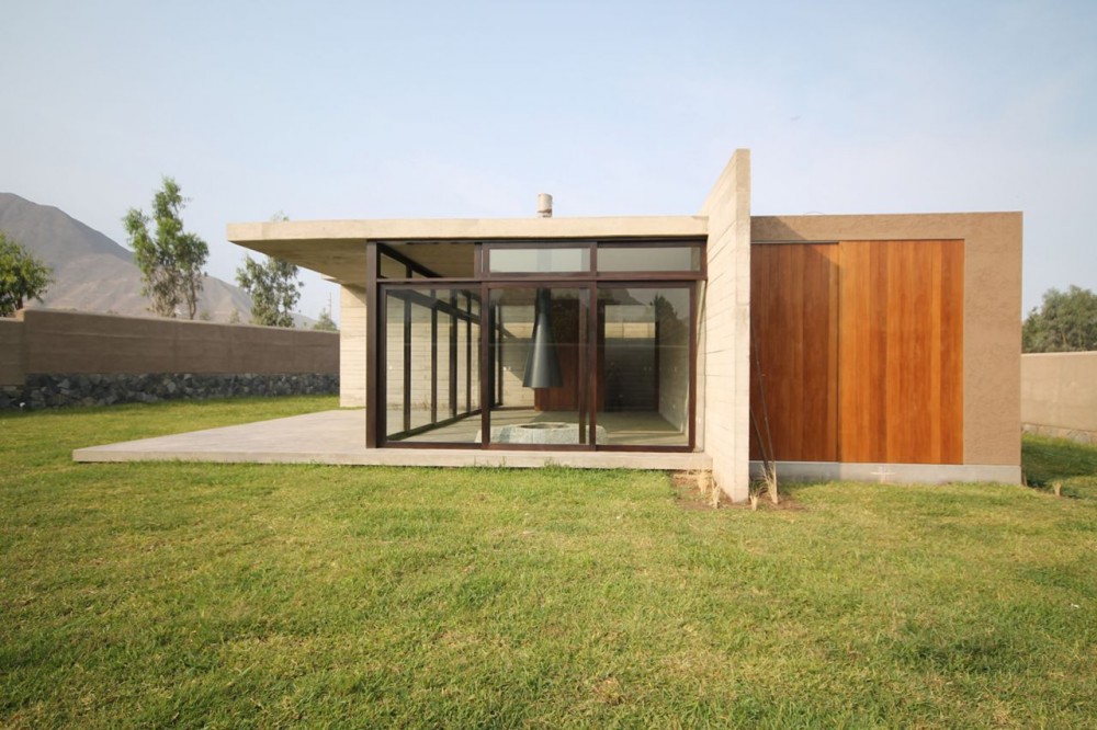 oZs0 House / Martin Dulanto