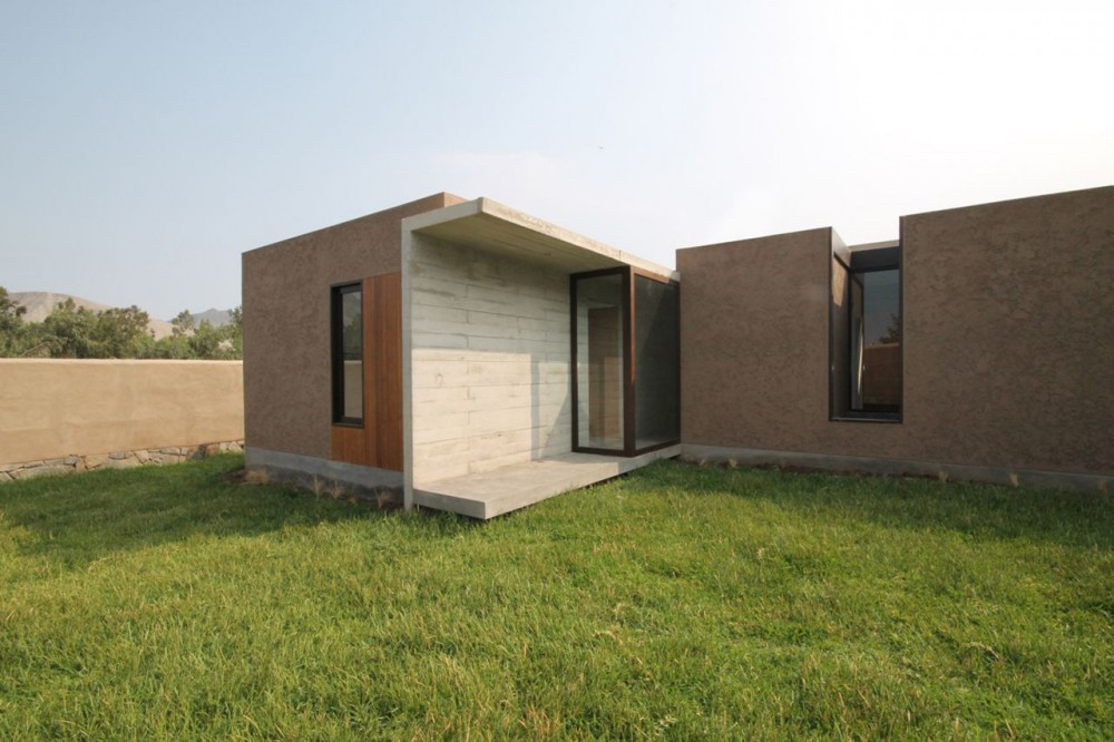 oZs0 House / Martin Dulanto