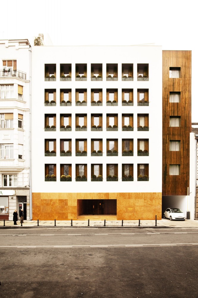 Square Nine Hotel / Isay Weinfeld