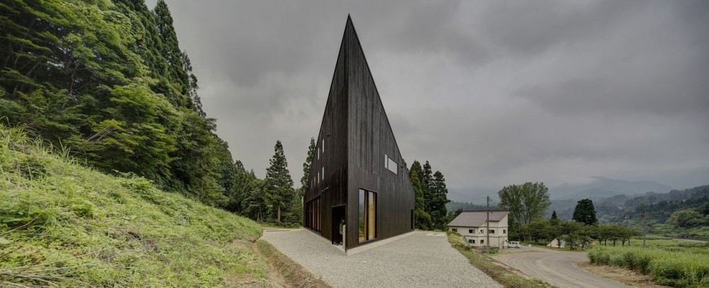 Australia House / Andrew Burns Architect