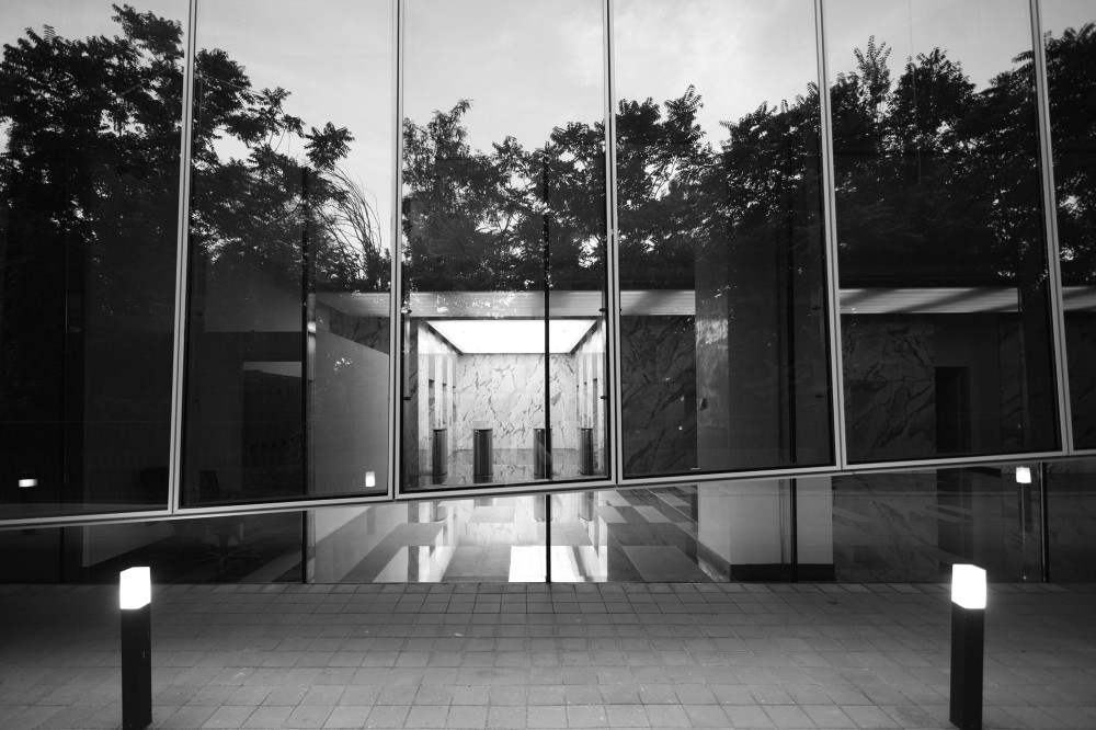 Unicredit Ţiriac Bank HQ / Westfourth Architecture