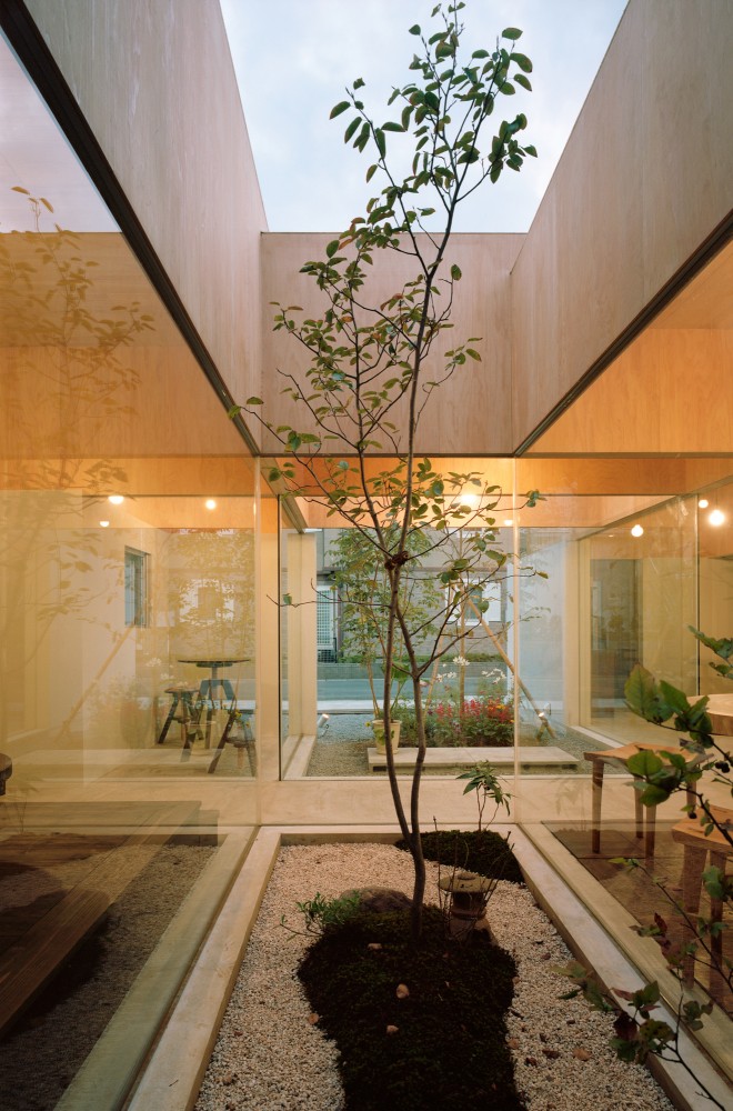 Table Hat / Hiroyuki Shinozaki Architects