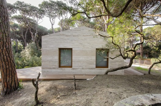 Pinewood of Marina / Massimo Fiorido Associati