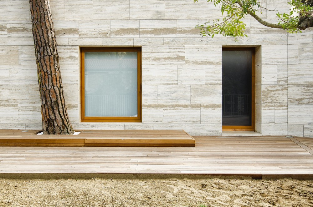 Pinewood of Marina / Massimo Fiorido Associati + sundaymorning
