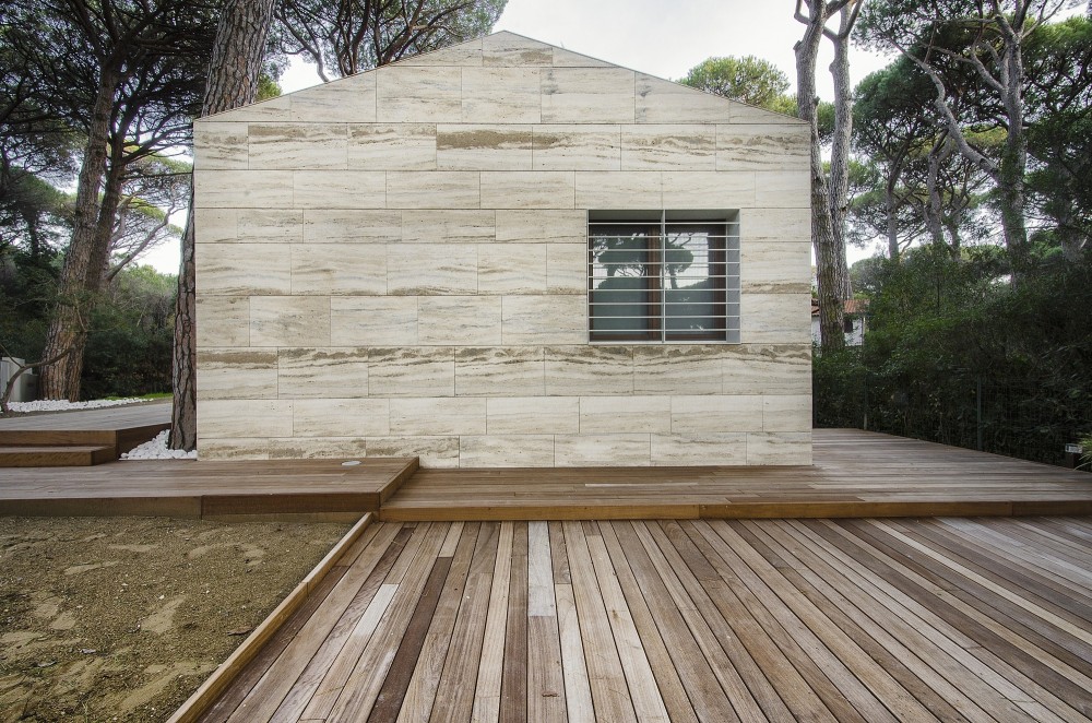 Pinewood of Marina / Massimo Fiorido Associati + sundaymorning
