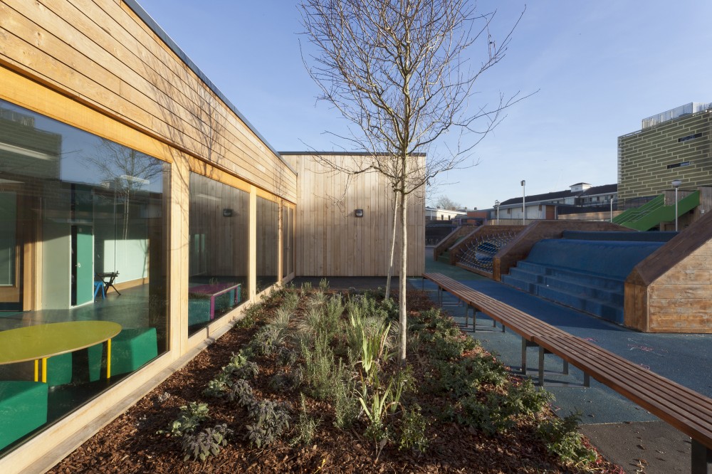 Tidemill Academy and Deptford Lounge / Pollard Thomas Edwards Architects