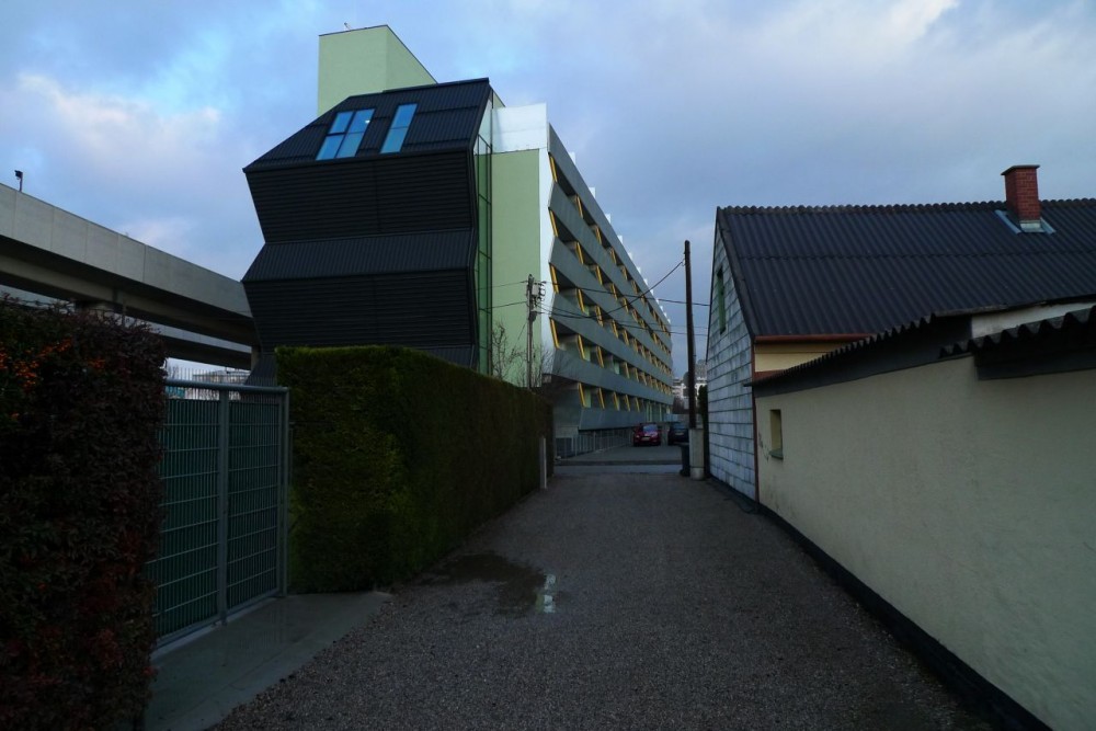 Multi-generational: Living at Mühlgrund  / ARTEC Architekten