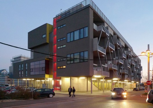 Terrace House Tokiostrasse / ARTEC Architekten