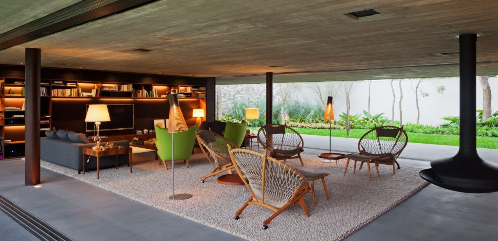 V4 house / Studio mk27 – Marcio Kogan + Renata Furlanetto