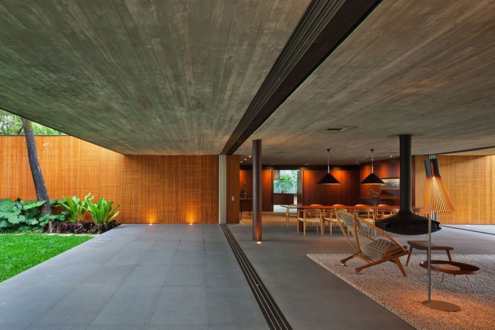 V4 house / Studio mk27 – Marcio Kogan + Renata Furlanetto