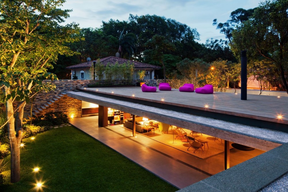 V4 house / Studio mk27 – Marcio Kogan + Renata Furlanetto