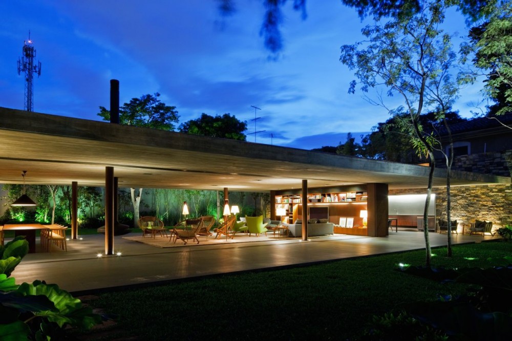V4 house / Studio mk27 – Marcio Kogan + Renata Furlanetto