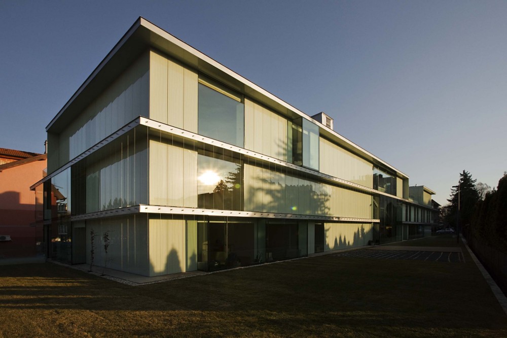 Beauty Center / ZSK Architects