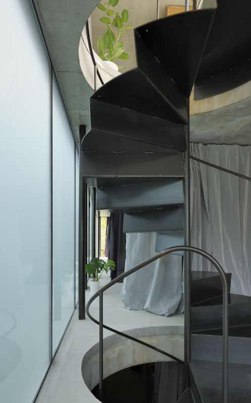 House in Takadanobaba / Florian Busch Architects