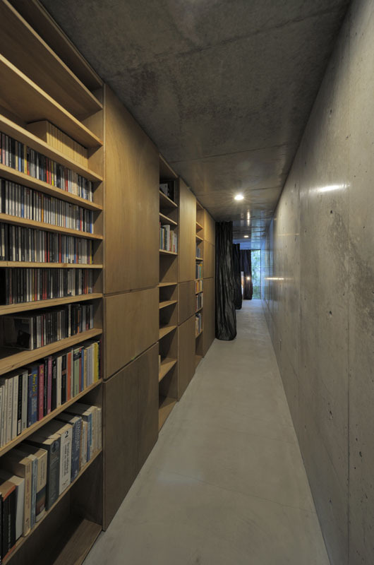 House in Takadanobaba / Florian Busch Architects
