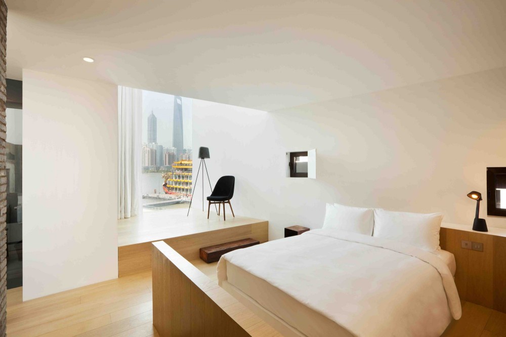 The Waterhouse at South Bund / Neri & Hu