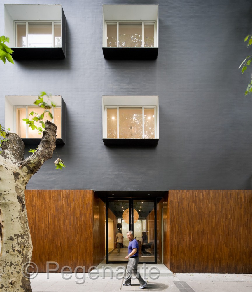 The Black Box / Neri & Hu