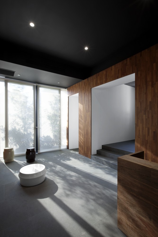The Black Box / Neri & Hu