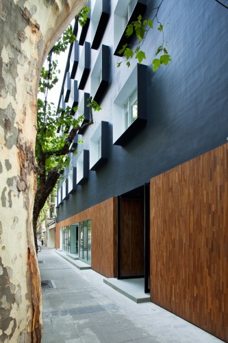 The Black Box / Neri & Hu