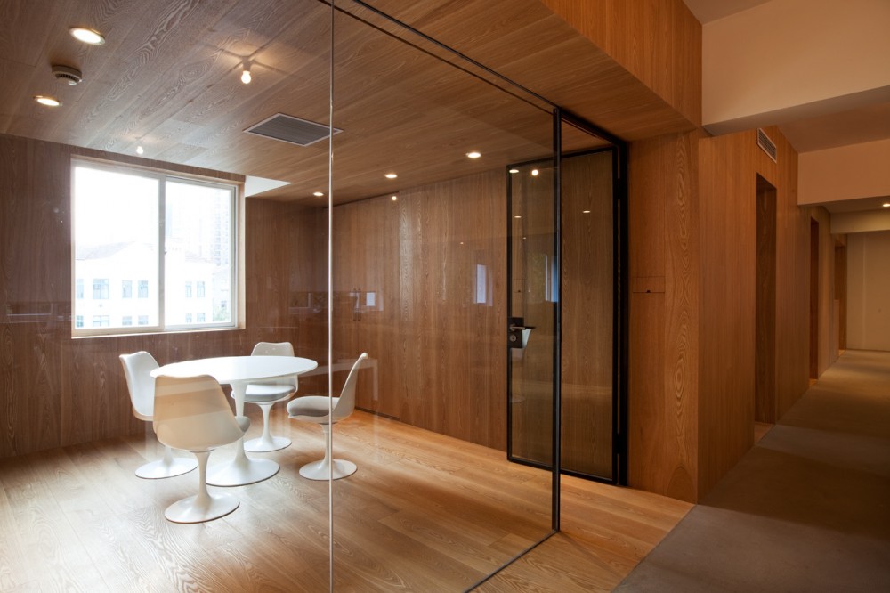The Black Box / Neri & Hu
