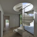 A House in Kisami / Florian Busch Architects A House in Kisami / Florian Busch Architects © Hiroyasu Sakaguchi (AtoZ)
