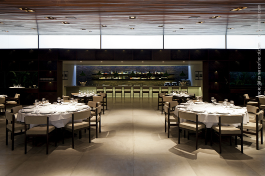 Gero Restaurant / Isay Weinfeld