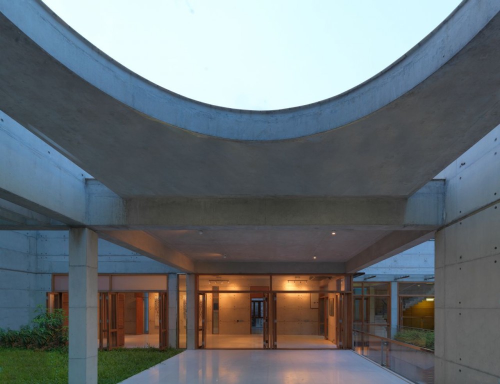 S.A Residence / Shatotto