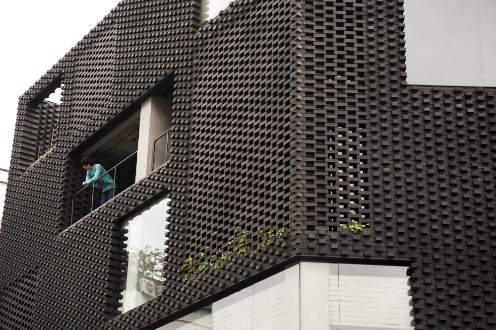 Poroscape / Younghan Chung + Studio Archiholic