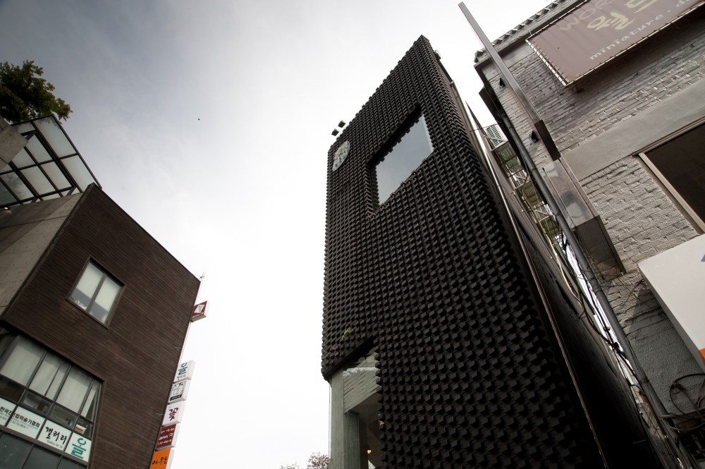 Poroscape / Younghan Chung + Studio Archiholic
