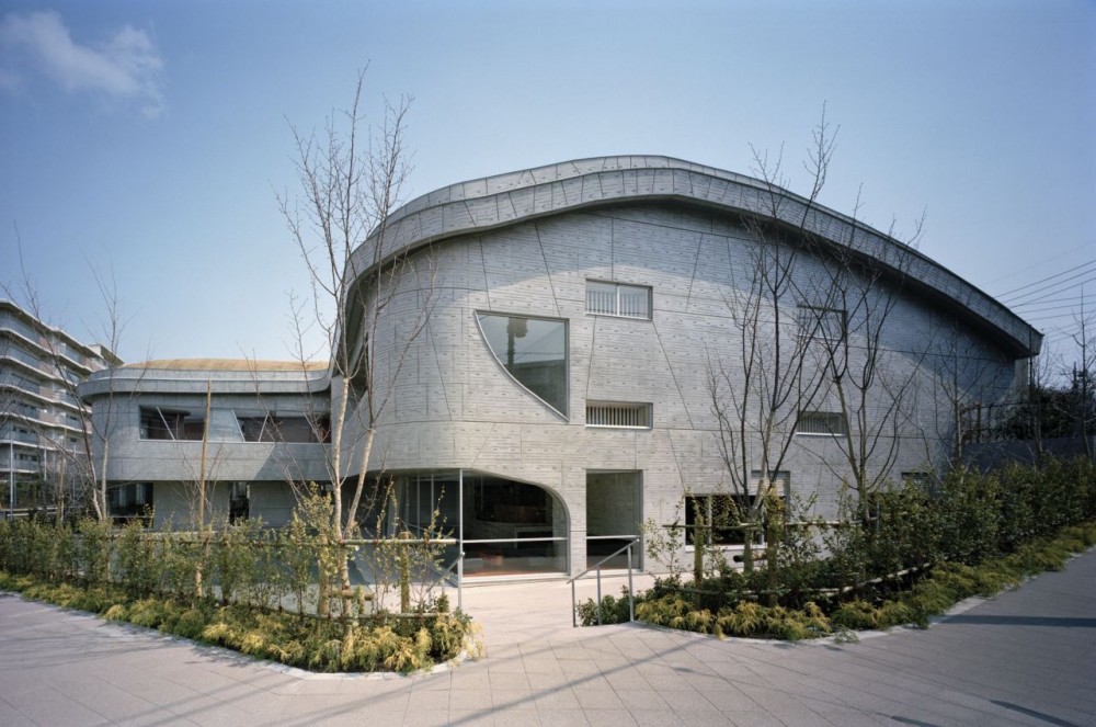 Karakida Community Center / Chiaki Arai Urban and Architecture Design