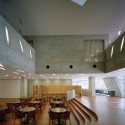 Karakida Community Center / Chiaki Arai Urban and Architecture Design © Taisuke Ogawa