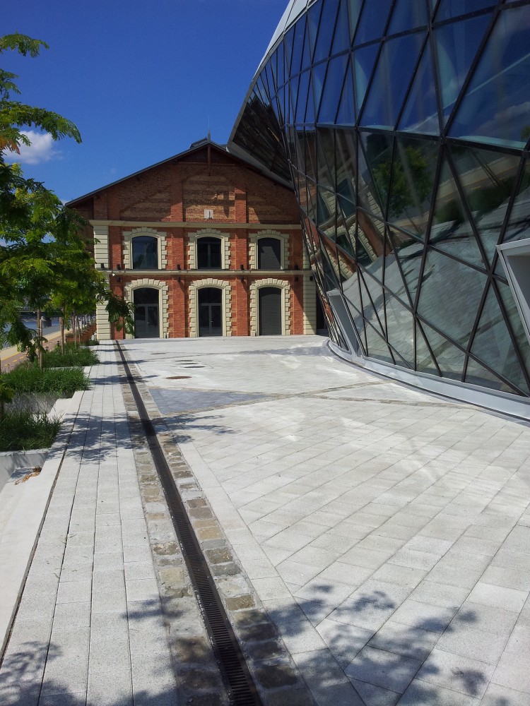 CET Building / ONL