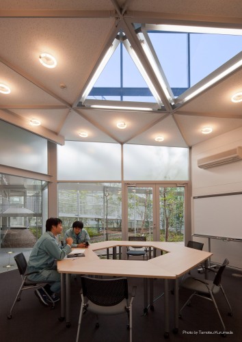 Aron R&D Center / Osamu Morishita