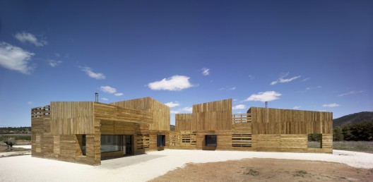 A House for Three Sisters / Blancafort-Reus Arquitectura
