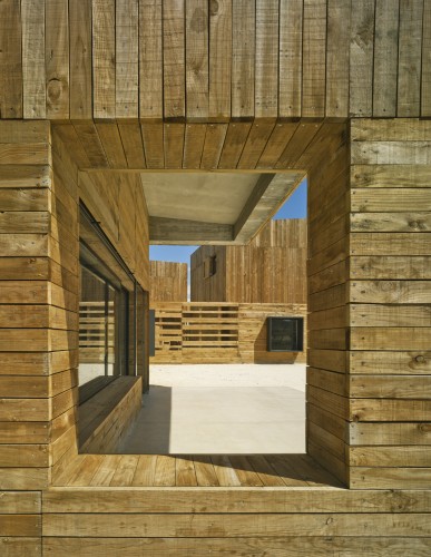 A House for Three Sisters / Blancafort-Reus Arquitectura