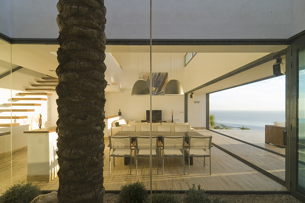 AA House / MVN Architects