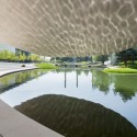 Porsche Pavilion at the Autostadt in Wolfsburg / Henn Architekten Porsche Pavilion at the Autostadt in Wolfsburg / Henn Architekten © HG Esch