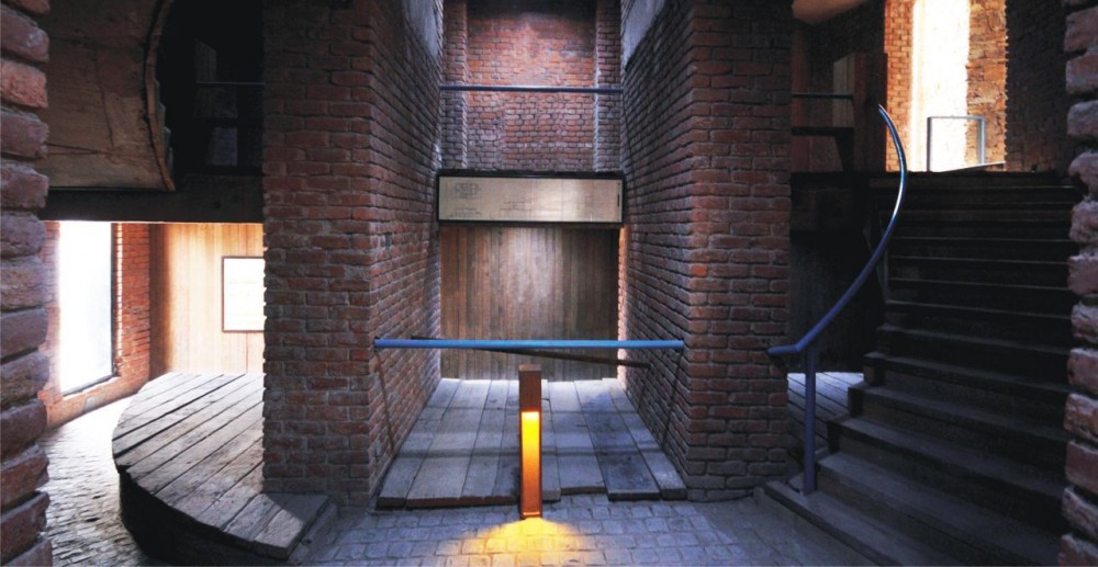 c – 28 c / Archohm Studio