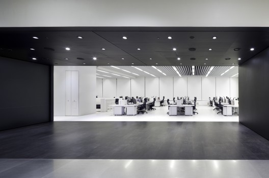 Hyundai Advances Design Studion / Delugan Meissl Associated Architects