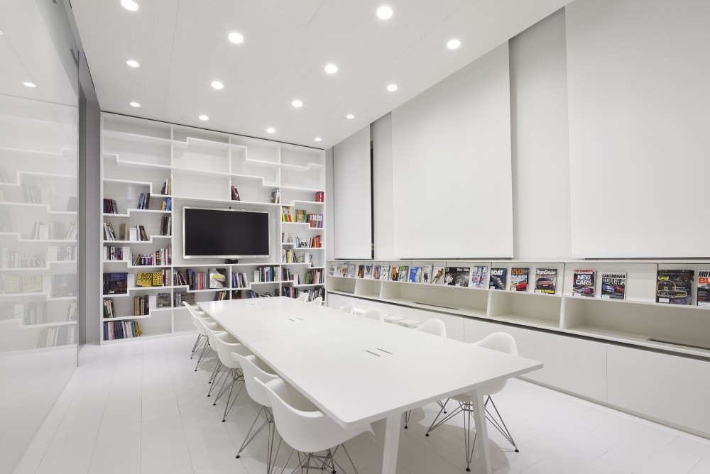 Hyundai Advances Design Studion / Delugan Meissl Associated Architects