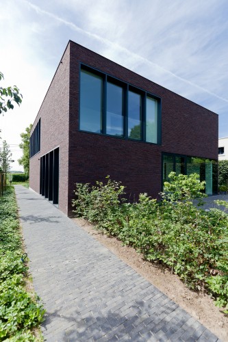 House LV / Areal Architecten