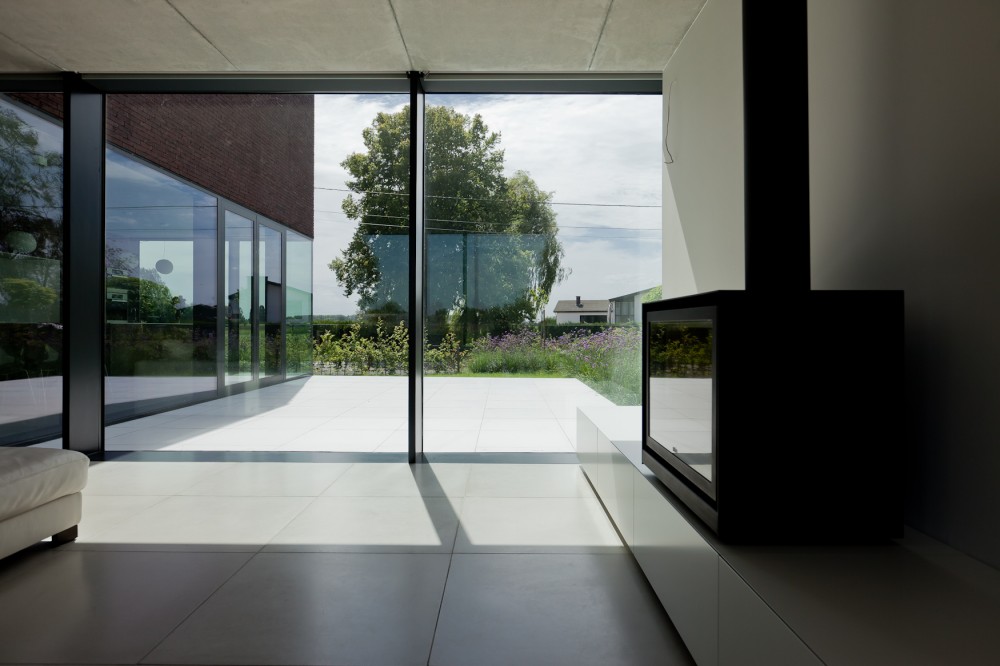 House LV / Areal Architecten