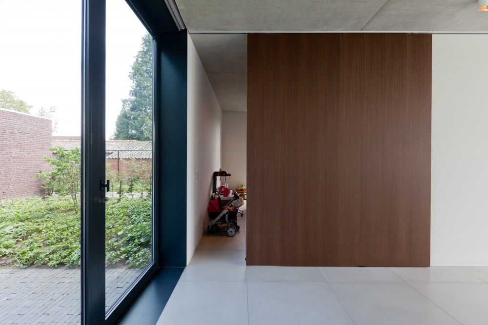 House LV / Areal Architecten